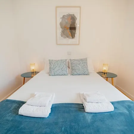 Courtyard Design By Vacationy Apartment Porto