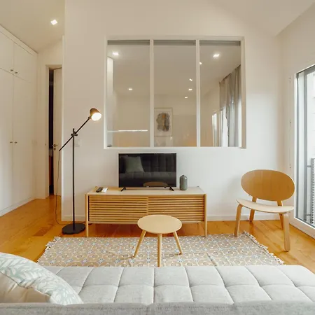 Courtyard Design By Vacationy Oporto