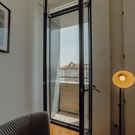 Apartment Courtyard Design By Vacationy Porto