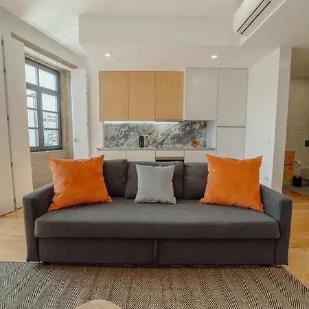 Apartment Courtyard Design By Vacationy