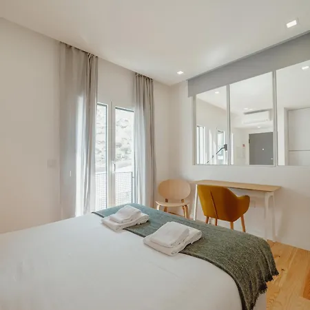 Apartament Courtyard Design By Vacationy